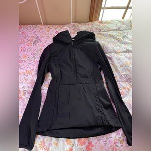 Lululemon reflective half zip jacket with pockets